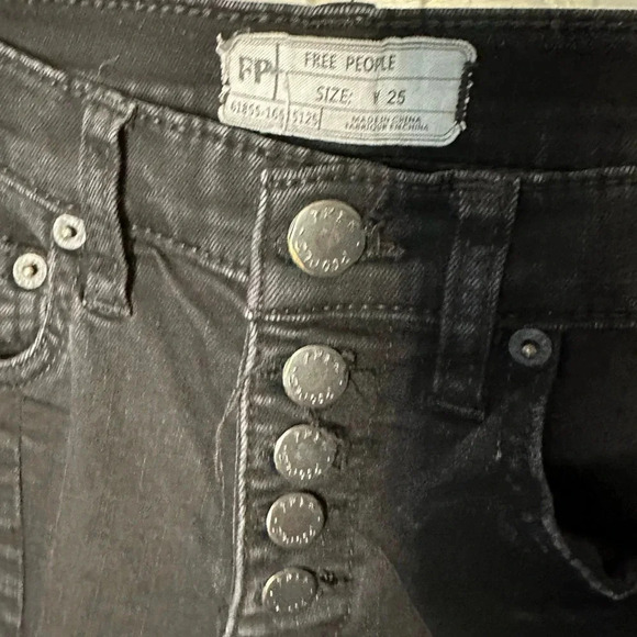 Free People split hem black jeans size 25 button fly - Picture 2 of 3